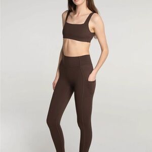 Form Women's Brown pocket Leggings size medium like new